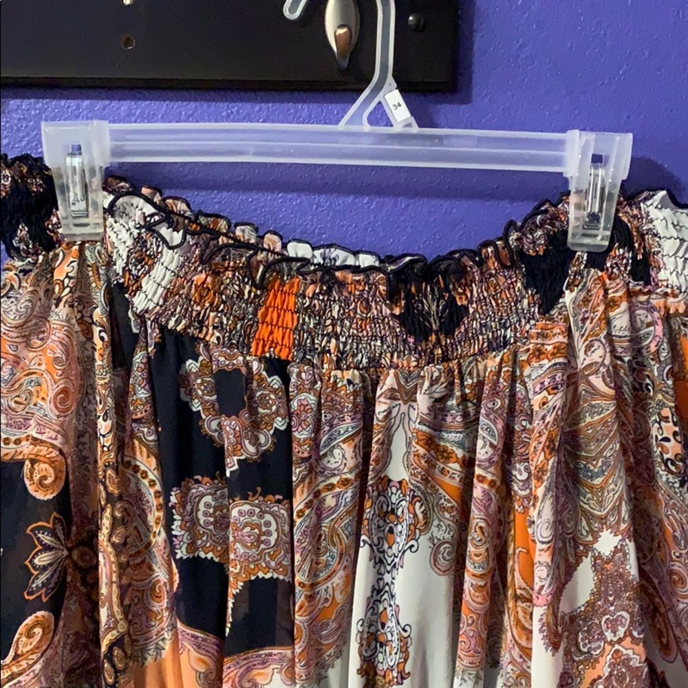 I am selling a long of the shoulder dress - Picture 4 of 4